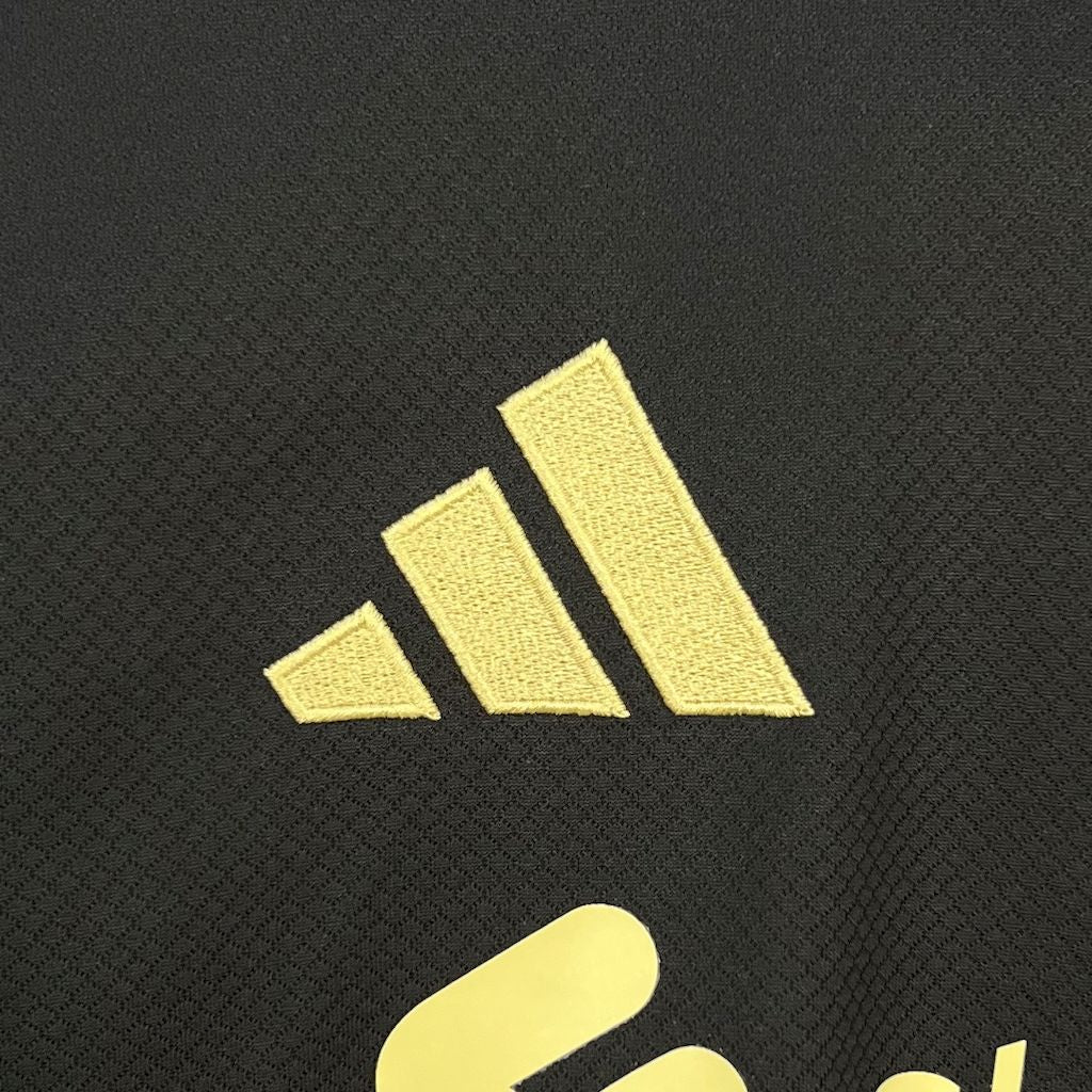 Liverpool 2025/26 Black Gold Edition Jersey