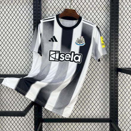 Newcastle United 2025/26 Home Jersey